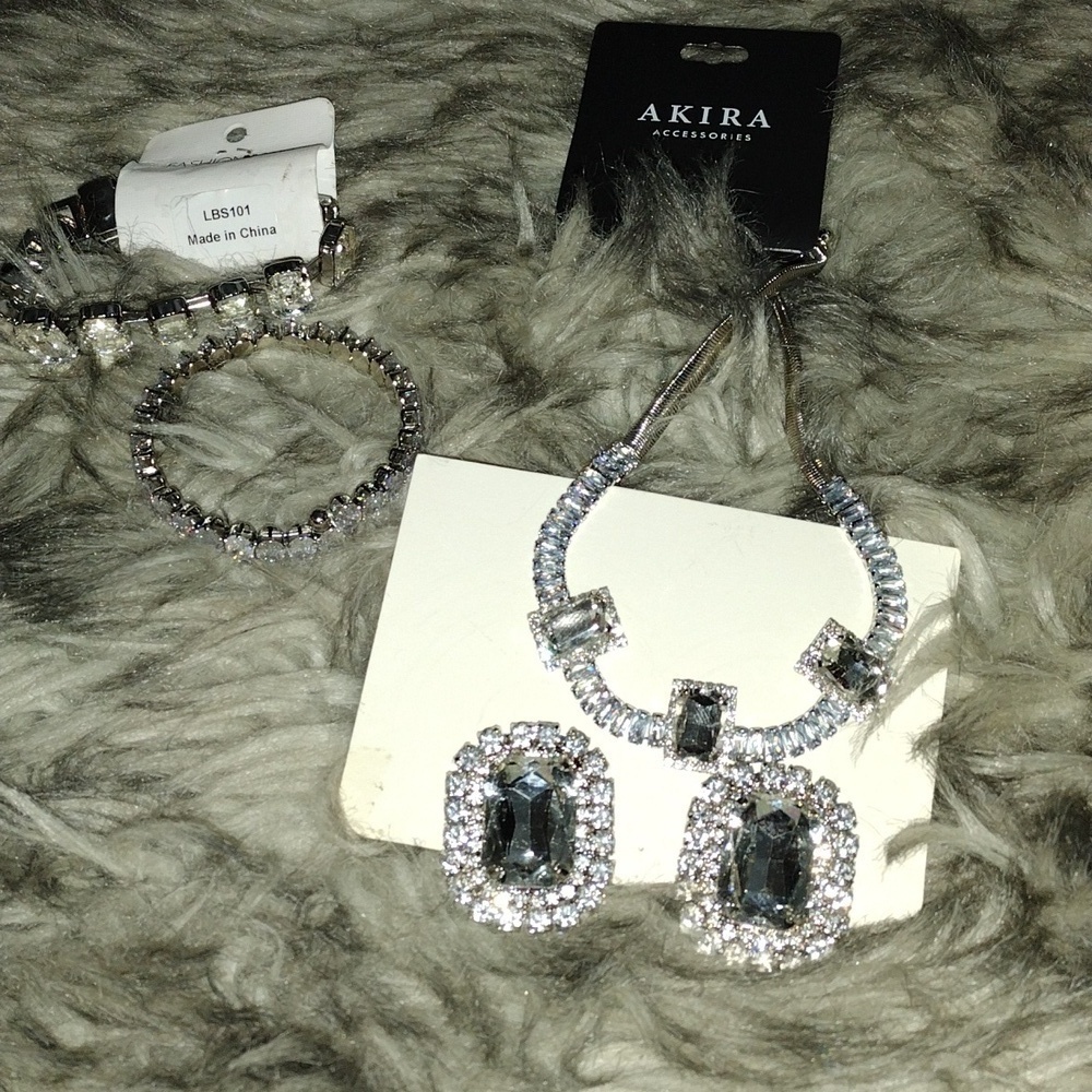 Akira necklace fashion Nova bracelet and branded earrings